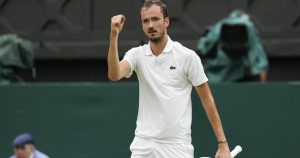 Medvedev sort Sinner et affrontera Alcaraz en demies – rts.ch