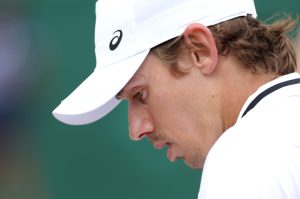 Novak Djokovic est en demi-finale de Wimbledon après le forfait de De Minaur