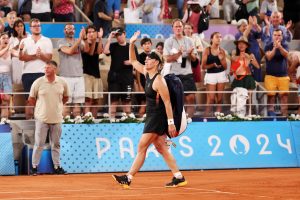 Qinwen Zheng envoie Angelique Kerber à la retraite
