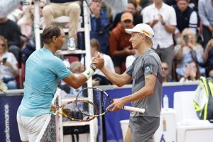 Rafael Nadal réussit son retour à Bastad face à Leo Borg, fils de Bjorn