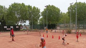 Saverdun. Une soixantaine de CP et CE1 a découvert le tennis