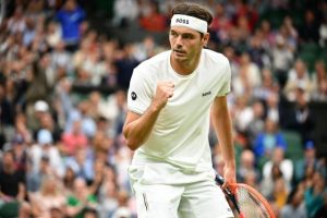 Taylor Fritz renverse Alexander Zverev et s&rsquo;offre un deuxième quart de finale à Wimbledon
