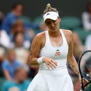 Tenante du titre, Marketa Vondrousova battue dès le premier tour de Wimbledon par Jessica Bouzas Maneiro