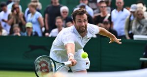 Tennis – Wimbledon (H) : Djokovic a souffert, Halys, Mpetshi Perricard et Pouille continuent, pas d&rsquo;exploit pour Rinderknech