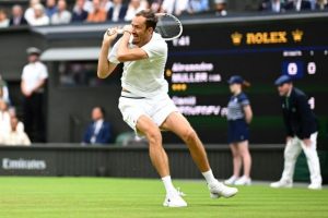 Vainqueur d&rsquo;Alexandre Müller en quatre sets, Daniil Medvedev qualifié pour le 3e tour de Wimbledon