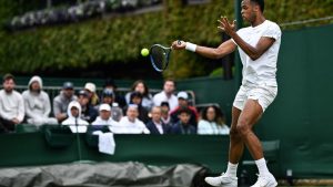 Wimbledon 2024 : éliminé puis repêché, le tricolore Giovanni Mpetshi Perricard signe un exploit face à Sebastian Korda, tête de série numéro 20