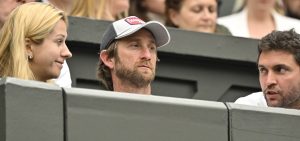 ATP – Barcelone > Gilles Cervara, ancien coach de Daniil Medvedev : « Là où Arthur Fils pouvait avoir un peu de mal, c&rsquo;est quand on jouait vite sur son coup droit. Mais sur terre, il sera moins embêté »