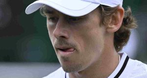Wimbledon > De Minaur, après son forfait face à Djokovic : « Je suis dévasté. À ce stade, c&rsquo;était le plus gros match de ma carrière. Je voulais faire tout mon possible pour jouer »