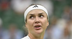 Roland Garros > Alizé Cornet à Elina Svitolina sur le court après sa victoire : « La question, c&rsquo;est : quand est-ce que je pourrais faire cette interview en français ? »
