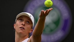 Wimbledon: Iga Swiatek, la numéro 1 mondiale, prend déjà la porte