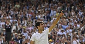 Wimbledon > Rennae Stubbs sur Alcaraz après son sacre : « Je n&rsquo;aurais jamais pensé voir un jour un joueur aussi exceptionnel que Djokovic, Nadal et Federer, mais il n&rsquo;y a aucun doute dans mon esprit que ce gamin pourrait atteindre les 20 titres du Grand Chelem également »