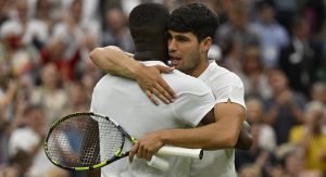 Wimbledon > Tiafoe, après sa défaite en cinq sets contre Alcaraz : « Je lui ai dit au filet que je ne pouvais pas le supporter. Et il m&rsquo;a répondu : &lsquo;C&rsquo;est super de te voir jouer comme ça' »