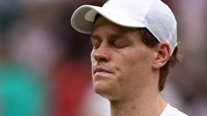 Wimbledon: le numéro 1 mondial, Jannik Sinner, éliminé en 5 sets par Daniil Medvedev