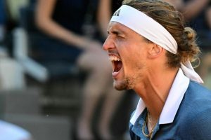 Zverev, poignée de main glaciale puis bataille de champagne