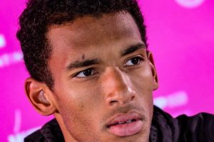 ATP – Montpellier > Félix Auger-Aliassime se sent pousser des ailes : « J&rsquo;ai commencé 28e mondial et avec ce classement, les tableaux des Masters 1000 ou des Grands Chelems ne sont pas très valorisants. L&rsquo;objectif était de se donner la chance de remonter au classement. On dirait que c&rsquo;était le bon choix »