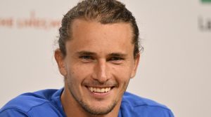 Open d&rsquo;Australie > Alexander Zverev à Novak Djokovic, qui s&rsquo;est infiltré dans sa conférence de presse : « Je pense que la réponse pour remporter un Grand Chelem est que tu me laisses en gagner un »