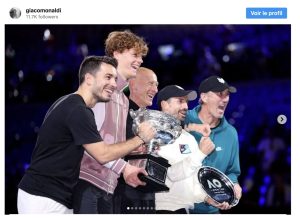 ATP > Giacomo Naldi, l&rsquo;ancien kiné de Sinner récemment limogé : « Il est vrai qu&rsquo;il existe deux voies vers la justice : la vraie sanctionnée par les tribunaux et celle malheureusement plus efficace sanctionnée par les médias. Cette dernière est trop souvent superficielle et rarement basée sur des faits concrets »