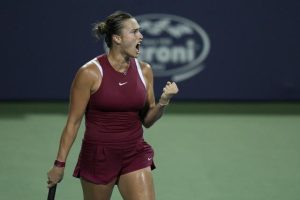 Aryna Sabalenka rallie les demi-finales à Washington, Denis Shapovalov disqualifié