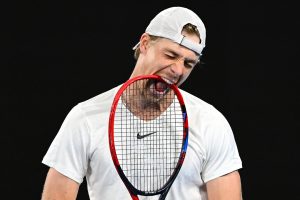 Denis Shapovalov disqualifié après avoir insulté le public