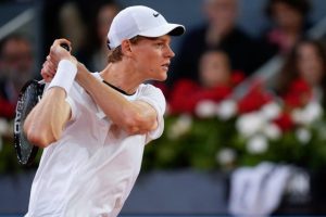 Jannik Sinner qualifié pour la finale du Masters 1000 après sa victoire sur Alexander Zverev