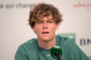 Jannik Sinner soulagé d&rsquo;avoir été blanchi d&rsquo;accusations de dopage