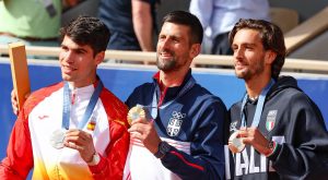 Jeux Olympiques > Angelo Binaghi, président de la fédération de tennis Italienne : « L&rsquo;amygdalite de Sinner n&rsquo;a pas affecté nos résultats. Le bronze de Musetti vaut de l&rsquo;or : devant lui, il y avait deux extraterrestres, Djokovic et Alcaraz »