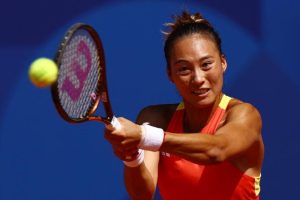 La Chinoise Qinwen Zheng écarte facilement la Croate Donna Vekic pour s&rsquo;offrir le titre olympique des JO de Paris 2024
