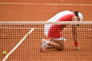 La N.1 mondiale Iga Swiatek éliminée en demi-finale du tournoi de tennis par Zheng Qinwen