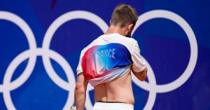 Paris 2024 – Tennis (H) : Moutet, dernier Français, éliminé, Djokovic-Tsitsipas en quarts