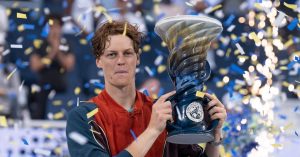Tennis – ATP – Cincinnati : Sinner domine Tiafoe pour son deuxième Masters 1000 de la saison