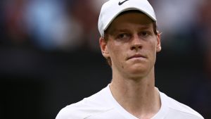 Tennis: Jannik Sinner se sépare de son préparateur physique et de son kiné après avoir été blanchi des accusations de dopage