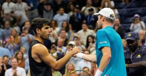 Tennis – US Open (H) : Alcaraz lourdement battu au deuxième tour, Medvedev qualifié