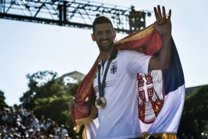 Tennis : Une star de la Formule 1 en pleine admiration pour Djokovic !