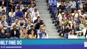 Tennis – US Open : « Tout le monde parle ! » L’ambiance bruyante du court central du Grand Chelem américain est bien loin du silence de Roland-Garros