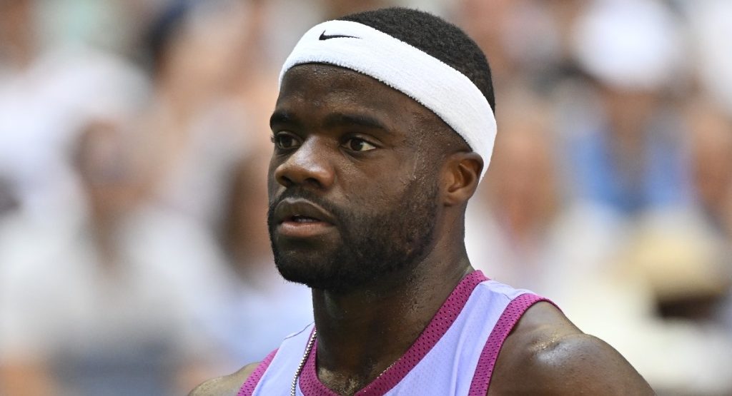Roland Garros > Tiafoe n’en peut plus de Sinner : « Nous créons tous une sorte d’aura autour de lui. Je ne vais pas non plus m’asseoir ici pour le mettre encore plus sur un piédestal »