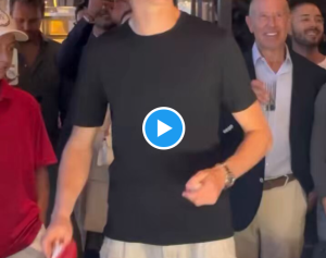 US Open > Jannik Sinner est bien présent à New York, et avec le sourire !