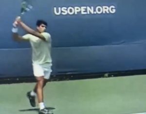 US Open, Vidéos > Possible grosse tuile pour Alcaraz !