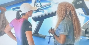 US Open, Vidéos > Serena Williams et Iga Swiatek en grande discussion en salle de sport