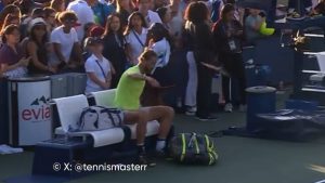 US Open: éliminé au dernier tour des qualifications, ce joueur franco-américain craque et lance ses… déchets sur le court