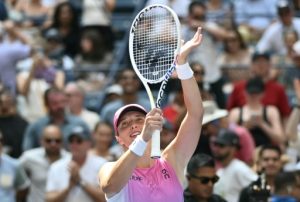 US Open: mises en route laborieuses pour Swiatek et Sinner