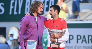 ATP, Coupe Davis > Novak Djokovic, interrogé sur la mauvaise passe de Stefanos Tsitsipas : « Je ne pense pas qu&rsquo;il soit loin des meilleurs joueurs. Il faut juste qu&rsquo;il trouve l&rsquo;équilibre mentalement »