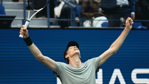 Archi-favori, l&rsquo;Italien Jannik Sinner n&rsquo;a pas tremblé et s&rsquo;offre l&rsquo;US Open: il remporte ainsi son deuxième titre du Grand Chelem