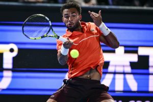 Arthur Fils sort Taylor Fritz, N.7 mondial, au 1er tour