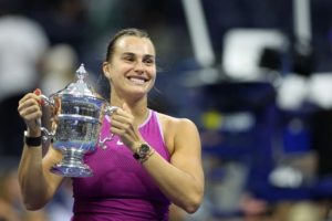 Aryna Sabalenka « sans voix » et « très fière » après son troisième titre du Grand Chelem