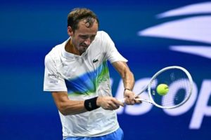 Daniil Medvedev ne fait qu&rsquo;une bouchée de Flavio Cobolli et passe en huitièmes