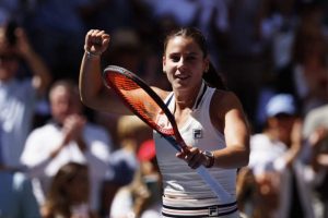 Emma Navarro domine Paula Badosa et accède aux demi-finales de l&rsquo;US Open