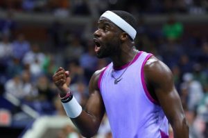 Frances Tiafoe en demi-finales de l&rsquo;US Open après l&rsquo;abandon de Grigor Dimitrov