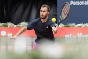 Hugo Gaston et Corentin Moutet éliminés d&rsquo;entrée à Hangzhou