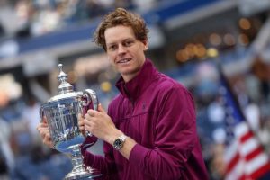 Jannik Sinner balaie Taylor Fritz en finale de l&rsquo;US Open et remporte son 2e Grand Chelem