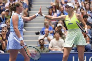 Kristina Mladenovic et Zhang Shuai s&rsquo;inclinent en deux sets en finale du double de l&rsquo;US Open